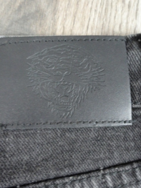 Ed hardy jeans baggy