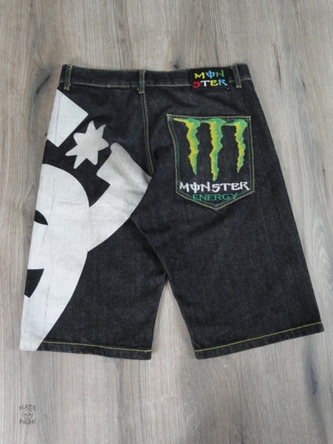 Monster energy x DC shoes 2000s jorts z haftem i przepięknym nadrukiem na udzie