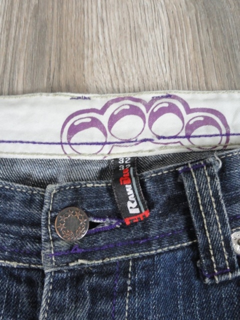 Raw blue jorts z czaszką graffiti tag 2000s