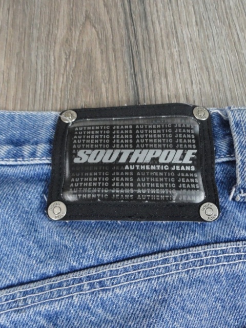 Southpole jorts z haftem 2000s baggy