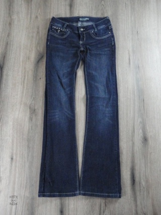 Low rise jeans 2000s