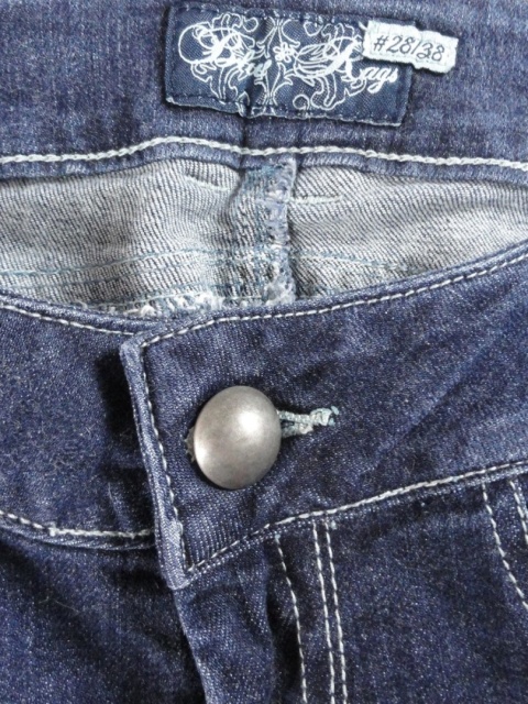 Low rise jeans 2000s