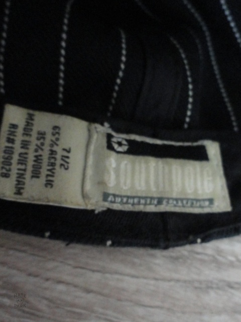 Southpole full cap 7 1/2 cream tab vintage 2000s